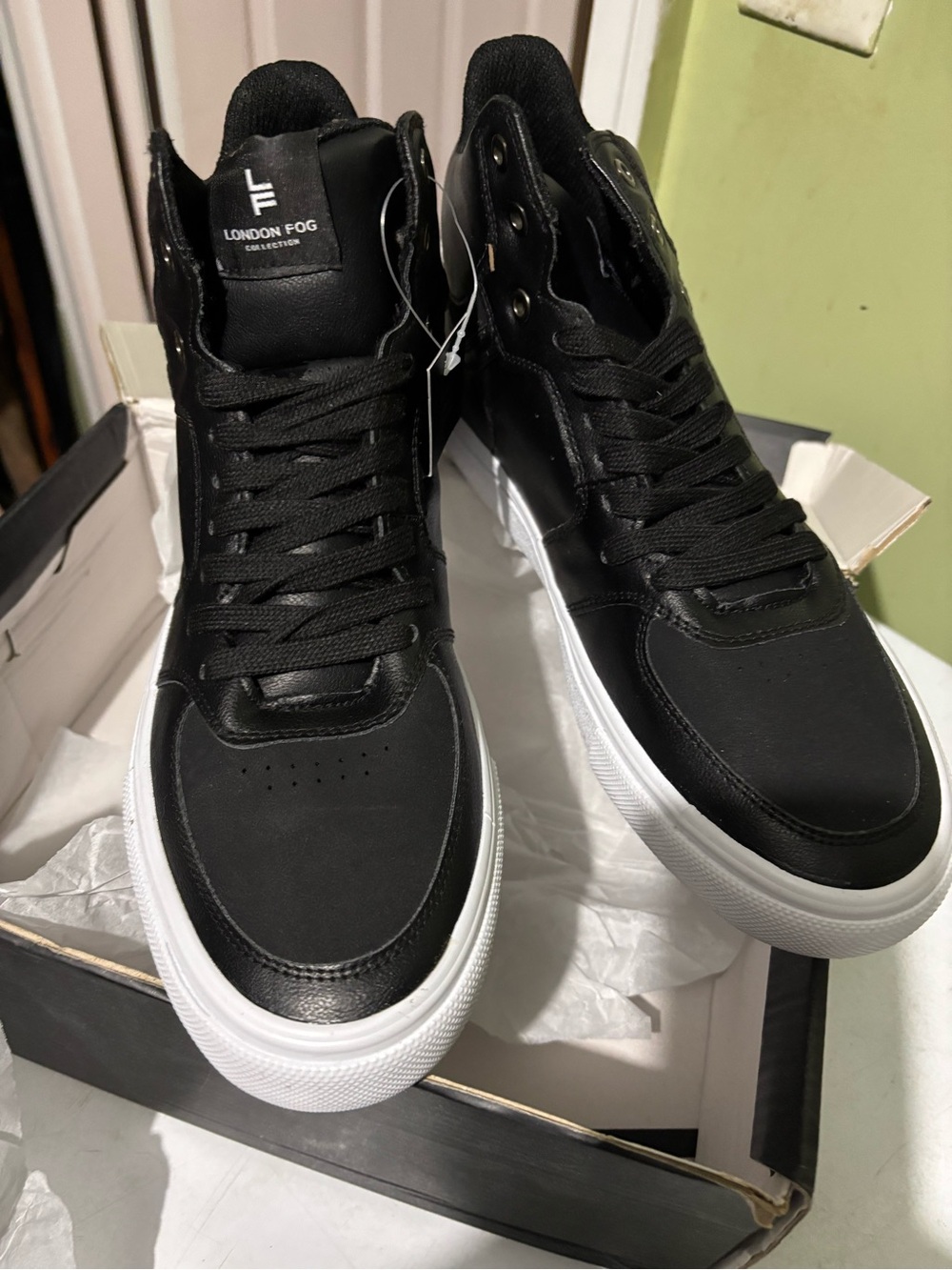 London Fog Black High-Top boot sneaker with White Sole - Picture 3 of 6